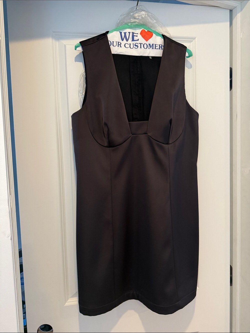 Anthropologie Black Sleeveless V-Neck Shift Dress